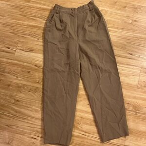 Women’s Bernard Holtzman Vintage Tan/light brown 100% wool trousers